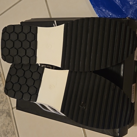 Cult platforms sneakers - Picture 8 of 12